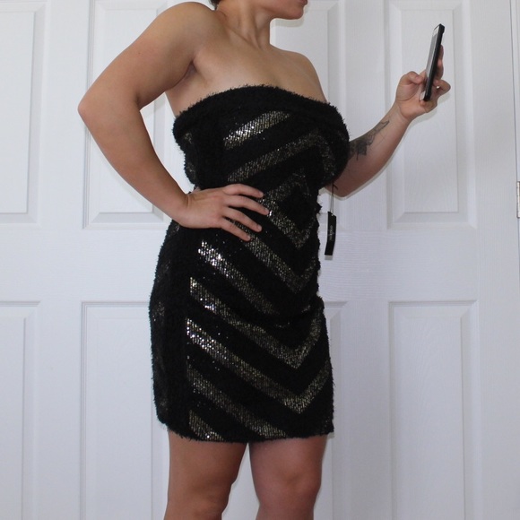 Vertigo Paris Dresses & Skirts - Vertigo | New Year’s Eve Chevron Strapless Party Dress